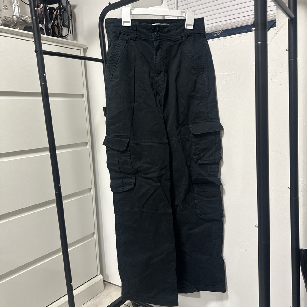 Abercrombie Black Relaxed Cargo Pants
